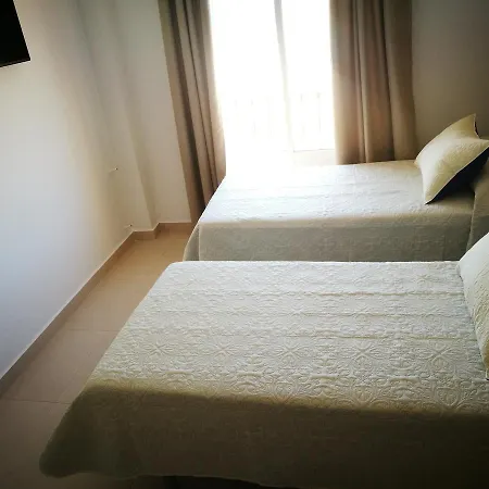 Guest house Hostal Restaurante El Poligono *