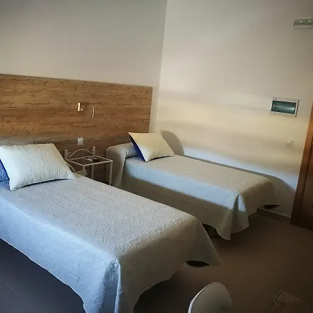 Guest house Hostal Restaurante El Poligono *