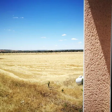 Hostal Restaurante El Poligono * La Roca de la Sierra