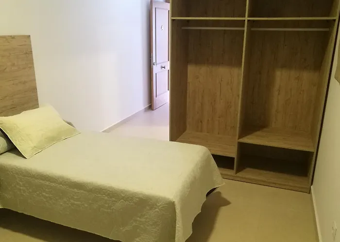 Restaurante El Poligono * La Roca de la Sierra