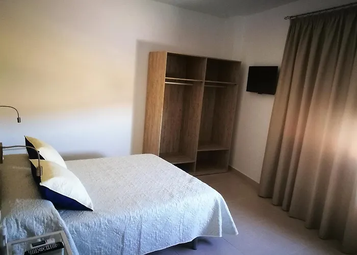 Restaurante El Poligono * La Roca de la Sierra