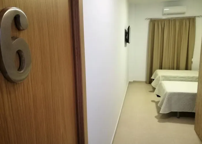 Restaurante El Poligono * La Roca de la Sierra